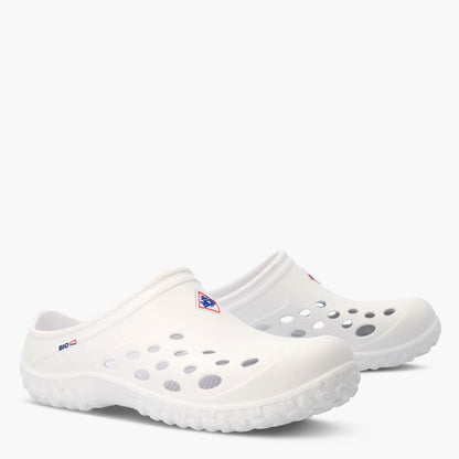 Muckster Lite Liberty Men's Clog MMLCMU01 white clog shoe on a white background