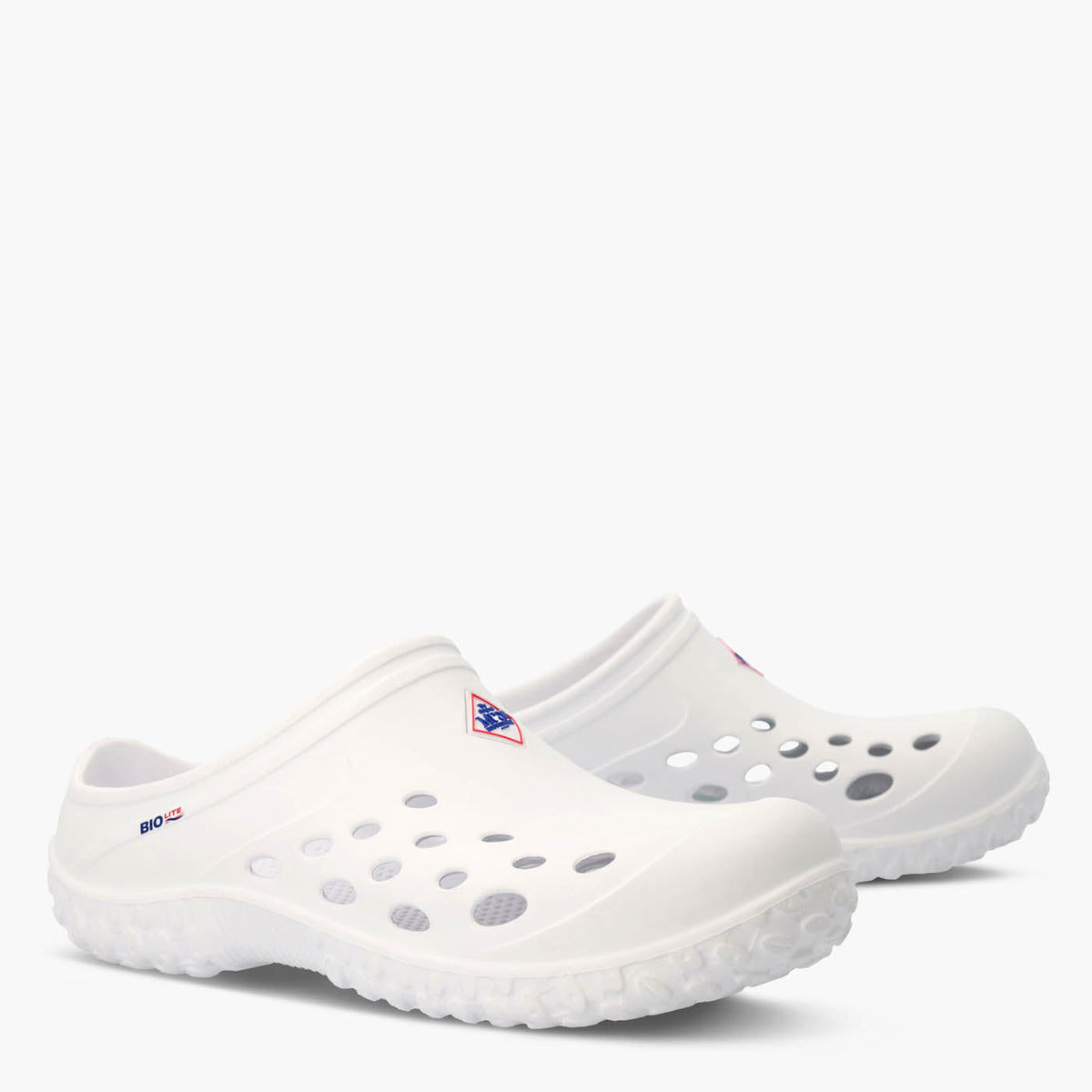 Muckster Lite Liberty Women's Clog MMLCWU01 white clog shoe on a white background